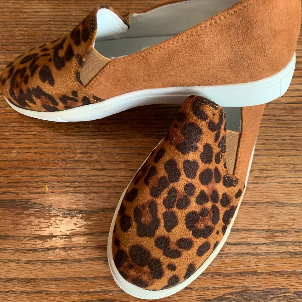 Cheetah print shoes